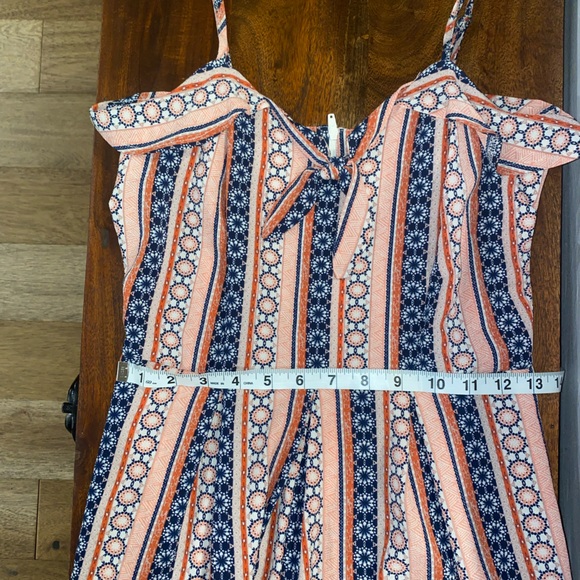 Cute Pattern Romper - Picture 4 of 6